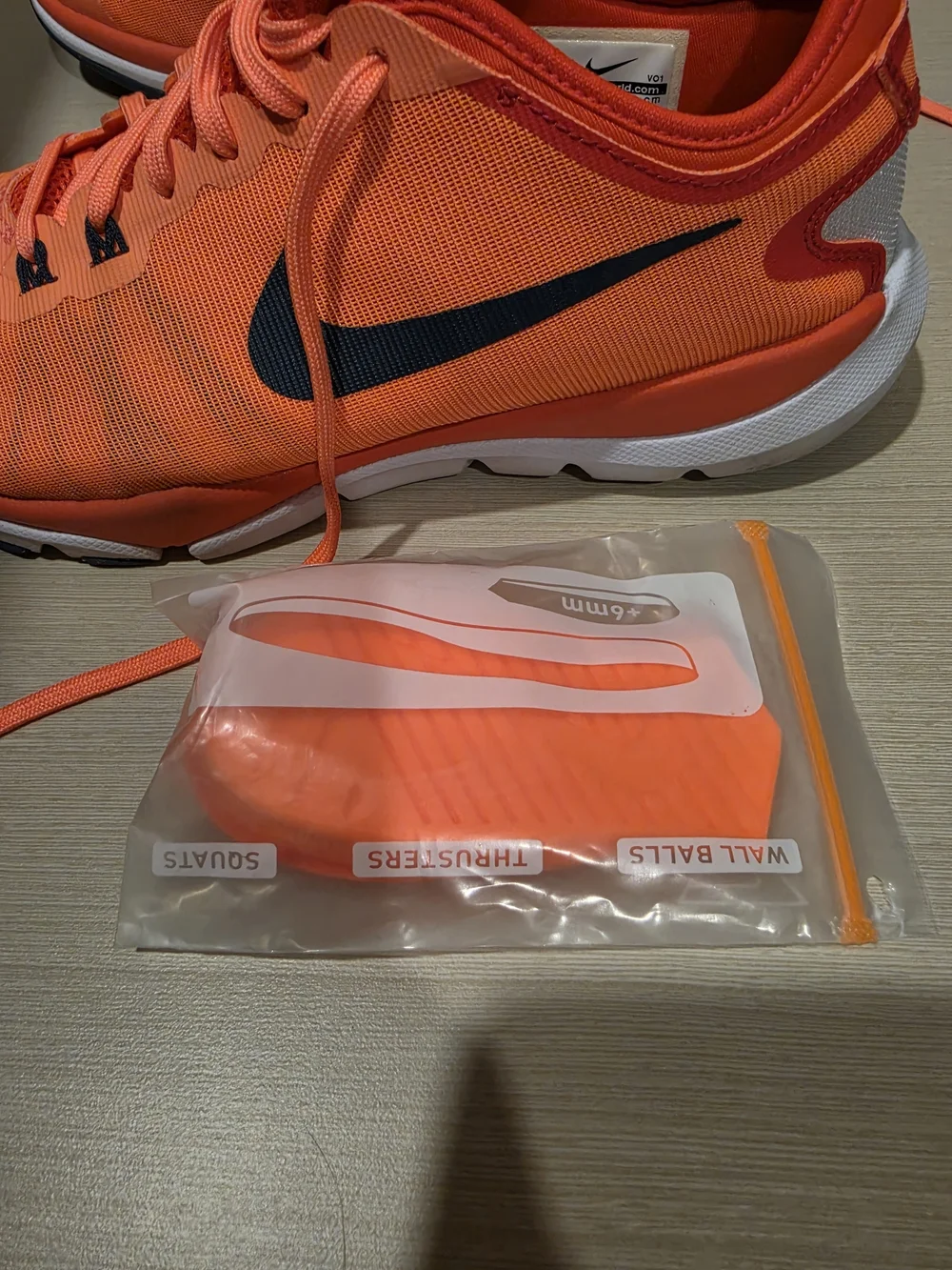 Nike Women's Flex Supreme TR 4 Size 8 - Picture 6 of 8